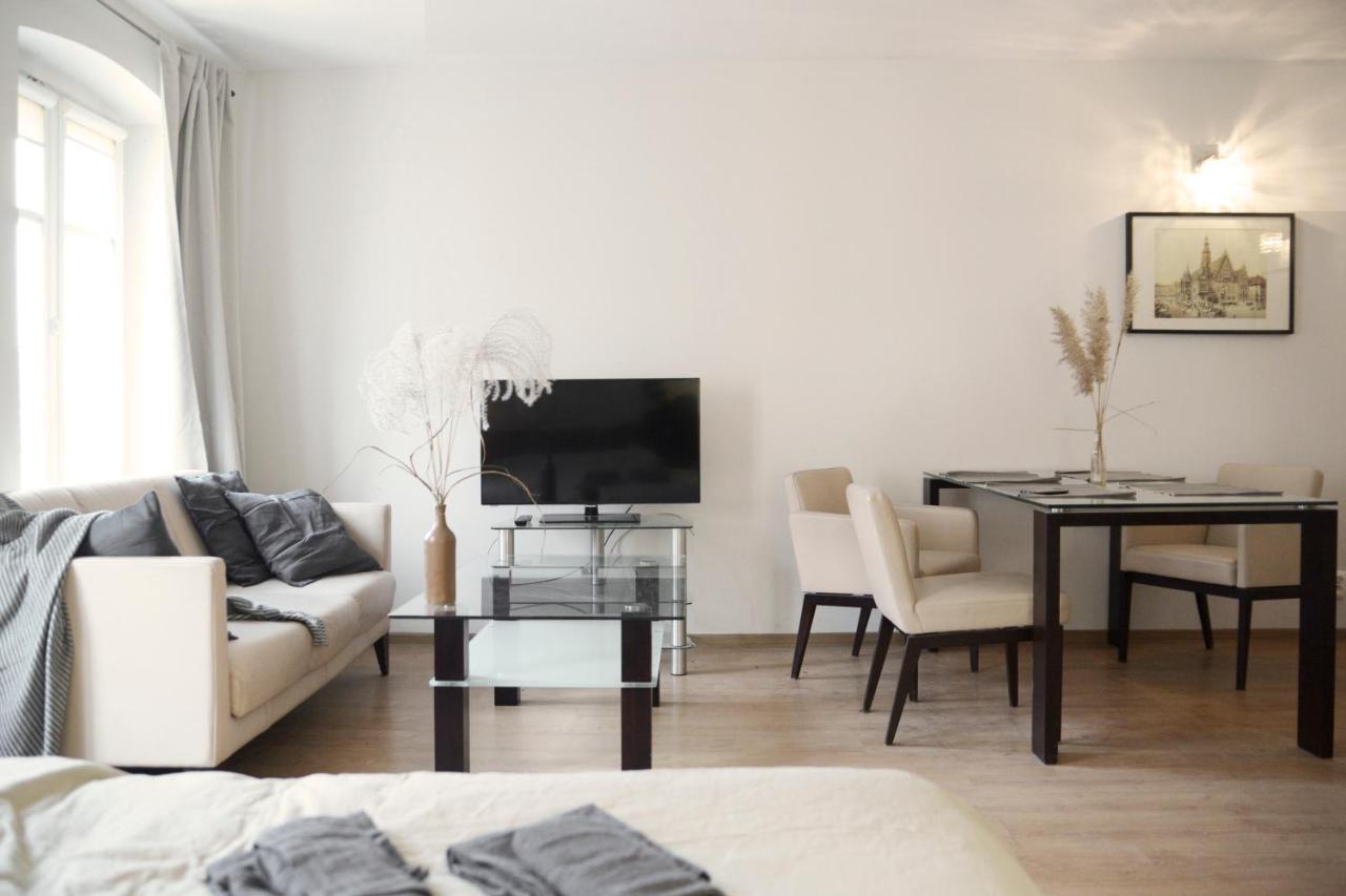 By The River And City Center - Comfortable Rooms Wroclaw Bagian luar foto